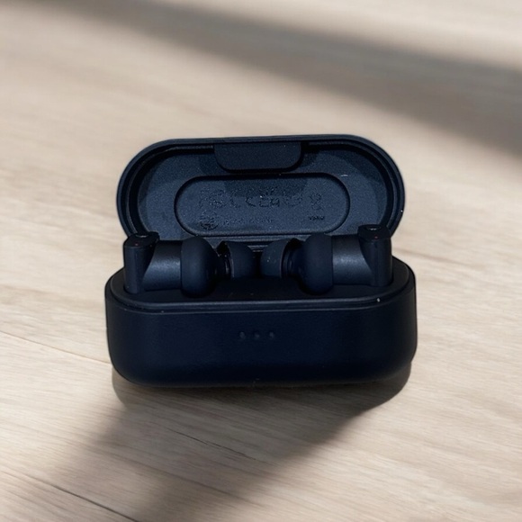 NWOT Status Between 3ANC Triple Driver Active Noise Cancelling Wireless Earbuds - Picture 6 of 9